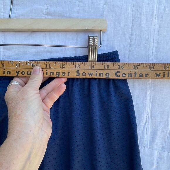 Undefeated Blue Lightweight Mesh UACTP Gym Athletic Shorts Size Large NWT - Picture 6 of 6